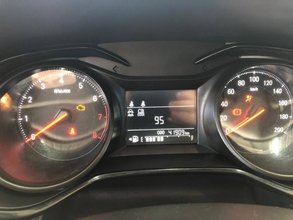 GM - Chevrolet ONIX HATCH 1.0 12V Flex 5p Mec.